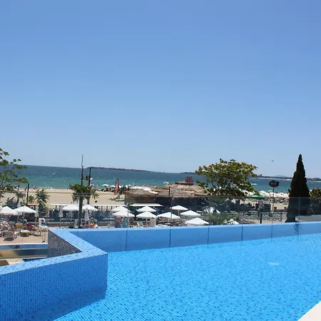 Zenith 4*