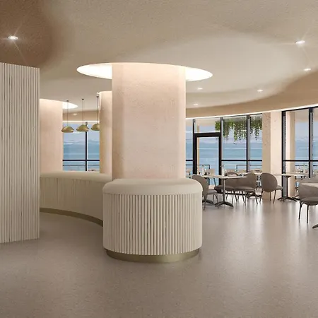 Zenith Hotel 4*