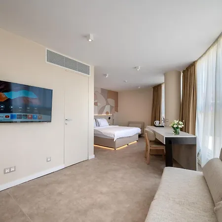 Zenith 4* ساني بيتش