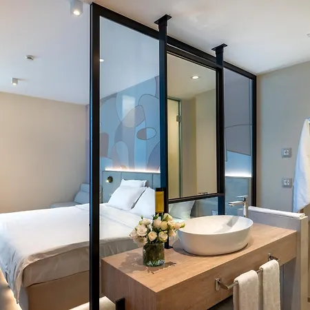 Zenith فندق