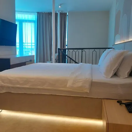 Zenith 4* ساني بيتش