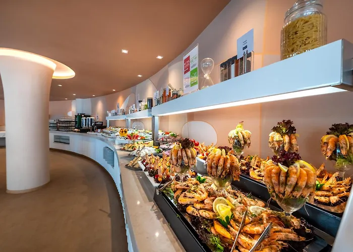 מלון Zenith סאני ביץ'