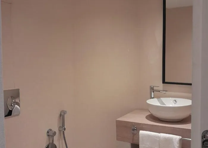 מלון Zenith סאני ביץ'