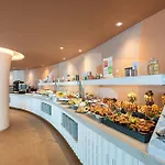 Zenith Hotell 4*