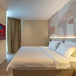 Zenith Hotell
