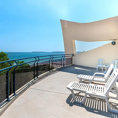 Zenith Hotell