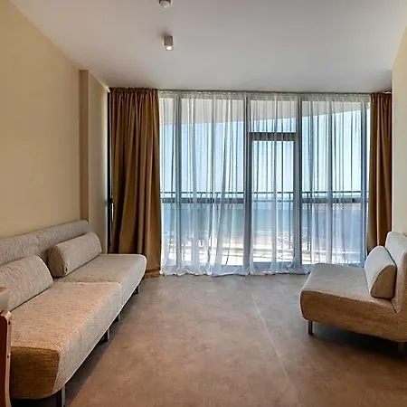 Zenith Sluneční pobřeží