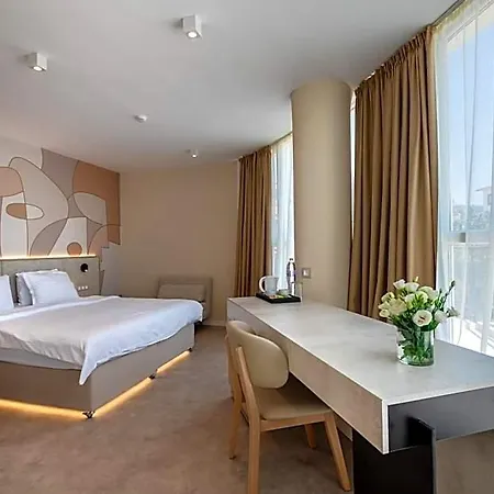 Hotel Zenith